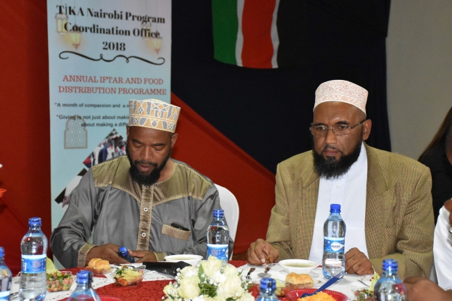 Müslümanlar ve Hristiyanlar iftar sofrasında buluştu